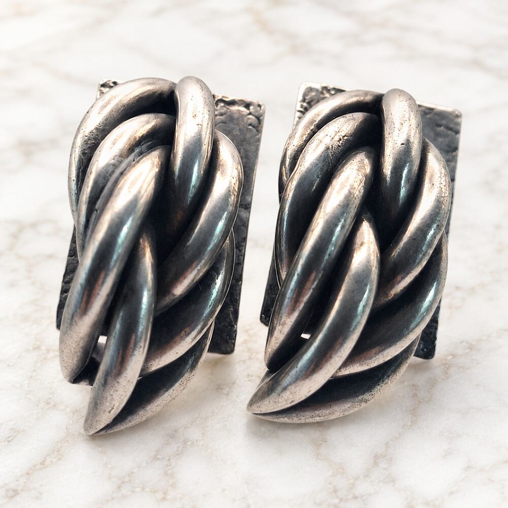 Vintage Marjorie Baer SF Knot Clip Earrings Mixed Metal Brutalist Modernist Chic